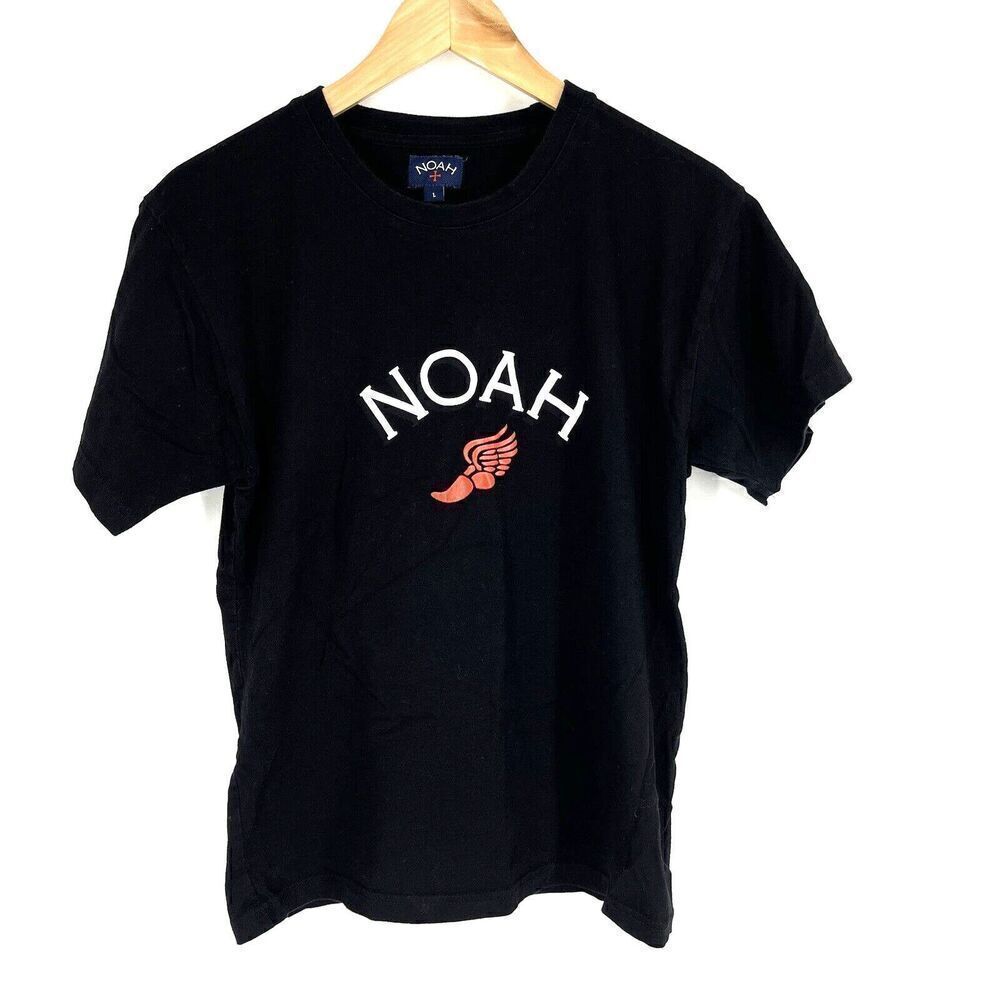 Noah T Shirt Size Large Mens Black Red Winged Foot Core Logo Crew Short Sleeve